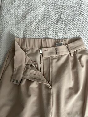 H&M Women's High-Waist Tailored Trousers in Light Beige